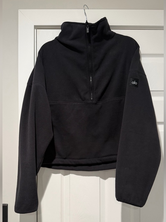 ALO Yoga Jackets & Blazers - Auth. ✅ NWOT ALO Yoga Polar Fleece Retreat Cover- Up in “Black” Size Medium🖤